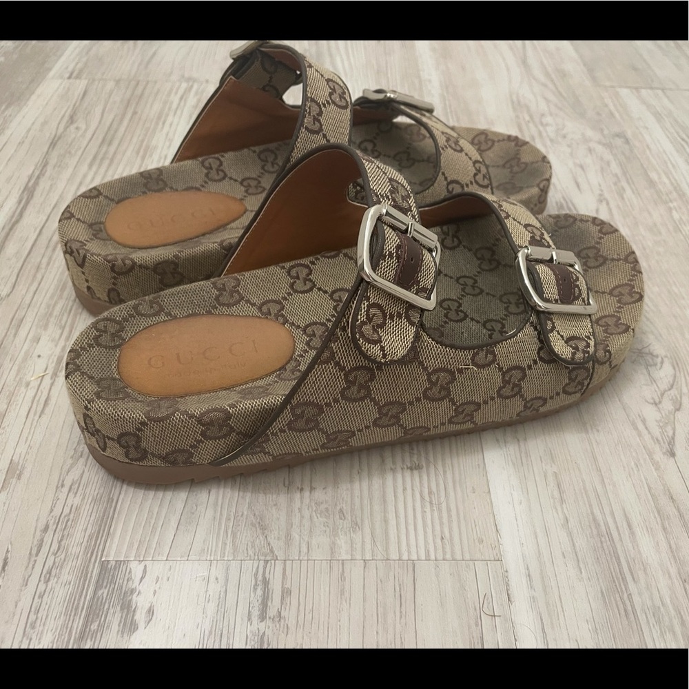 Gucci slides